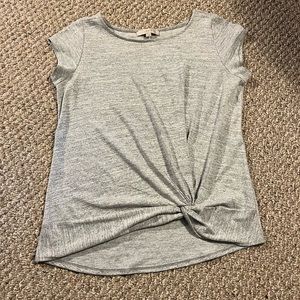 LOFT size Large knot hem tee